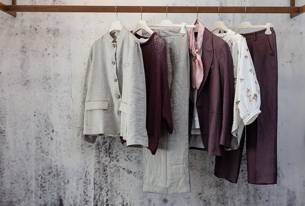 Capi di abbigliamento donna selezionati nella boutique